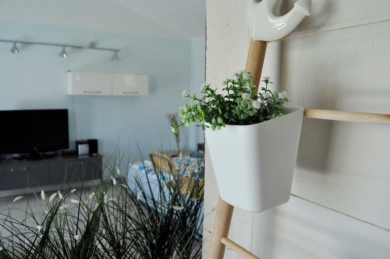 Anemos Apartman Tisno Exterior photo